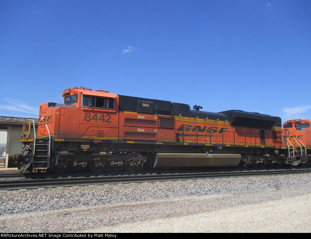 BNSF 8442